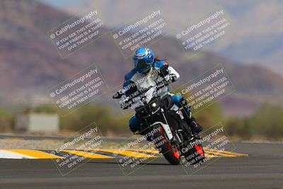 media/Sep-11-2022-SoCal Trackdays (Sun) [[81b7e951af]]/Turn 14 (1130am)/